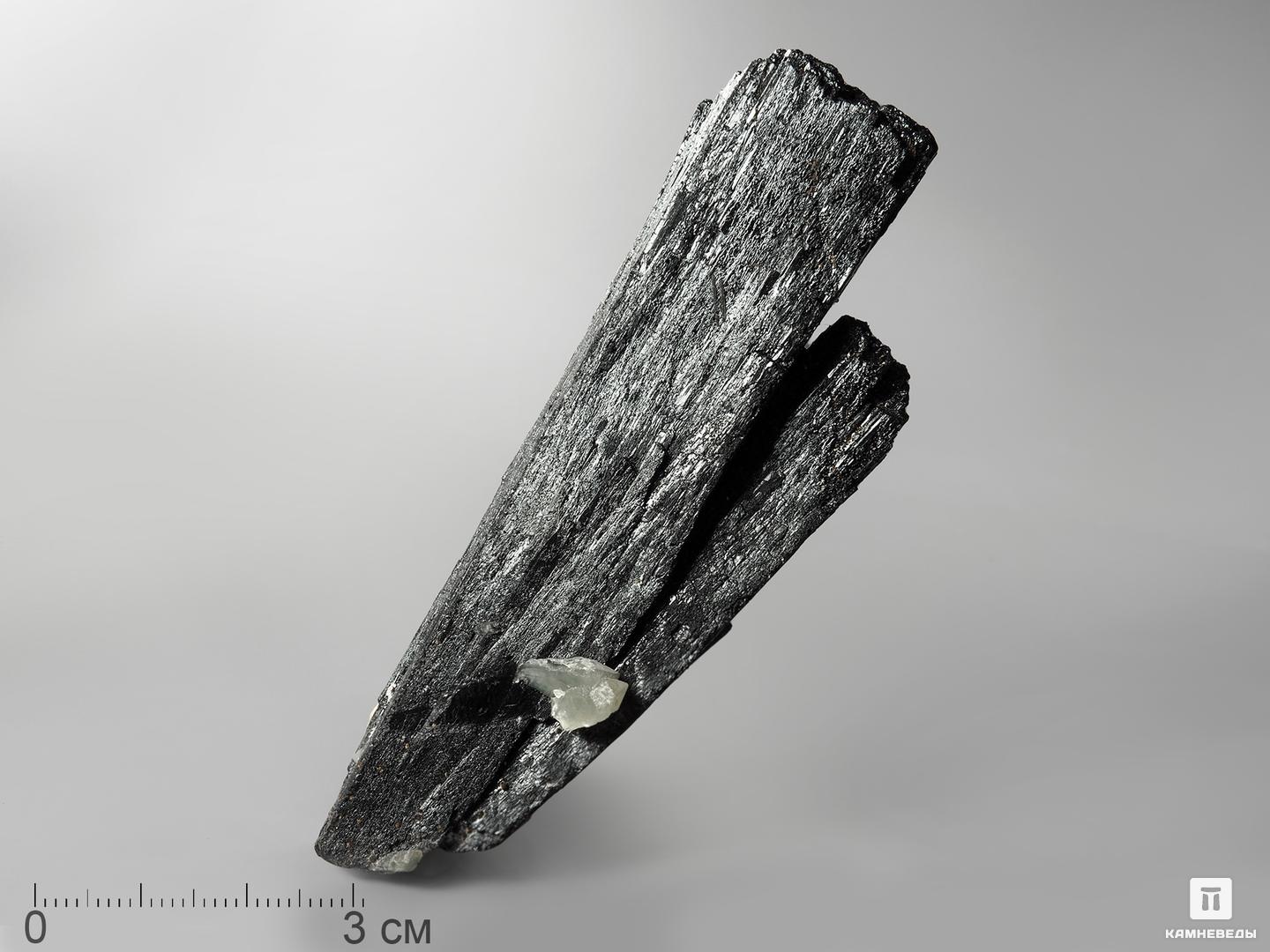 Ильваит, сросток кристаллов 7,5-8,5 см магнетит сросток кристаллов 4х3 5х3 см