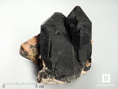 Морион (чёрный кварц), Микроклин. Сросток кристаллов мориона на микроклине, 12,3х11,3х9 см