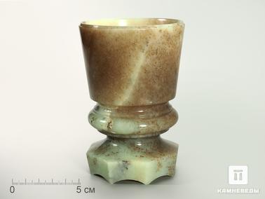 Нефрит. Кубок из коричневого нефрита, 11,6х7,9 см