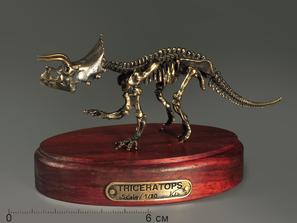 Модель скелета динозавра TRICERATOPS