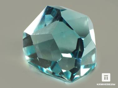 Топаз. Топаз голубой, огранка 1,8х1,7х1,6 см (37 ct)