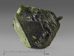 Эпидот, кристалл 6,7х6,6х3,2 см