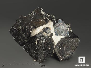 Магнетит. Магнетит, кристалл 5-6 см