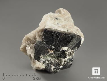 Магнетит. Магнетит, кристалл в породе 5,1х4,6х3,6 см
