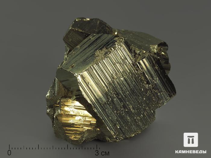Пирит, сросток кристаллов 5,5х4,4х4 см, 10-599/2, фото 1