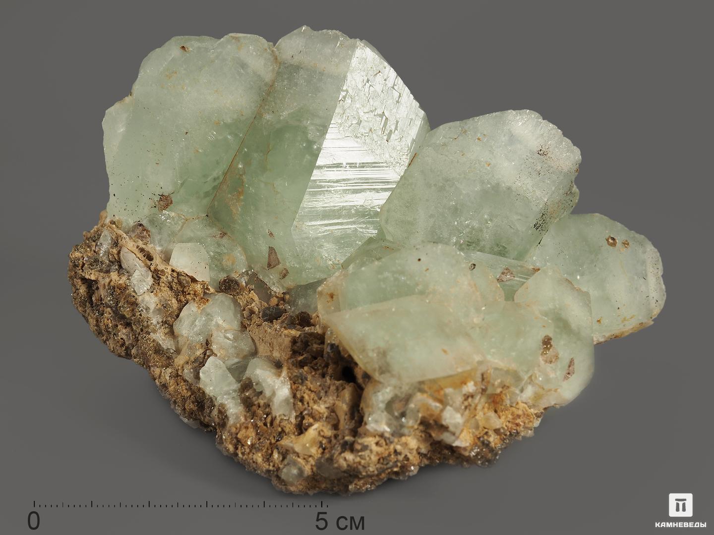 Датолит, сросток кристаллов 9,7х8,2х6,5 см магнетит сросток кристаллов 4х3 5х3 см