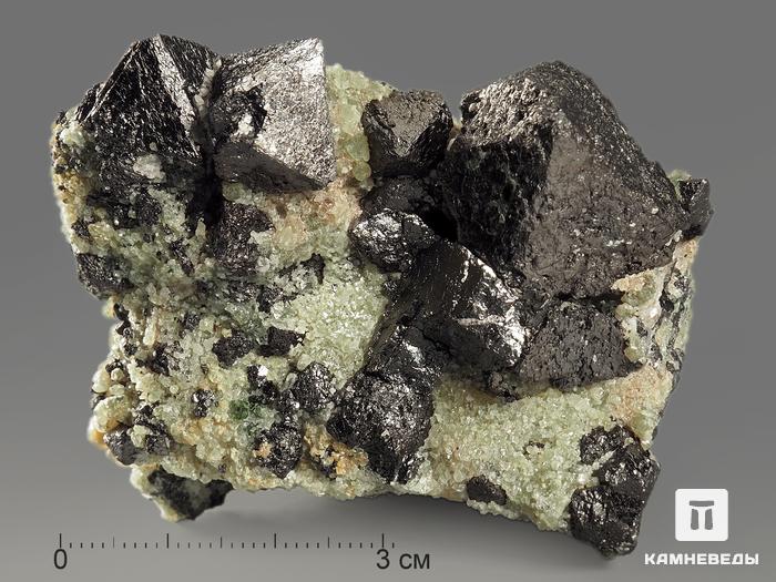 Магнетит, сросток кристаллов 6х5,5х4,2 см, 11406, фото 1
