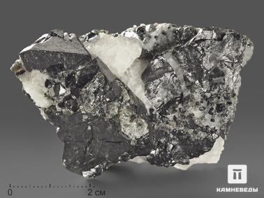 Магнетит. Магнетит, сросток кристаллов 5,5х3,5х3 см