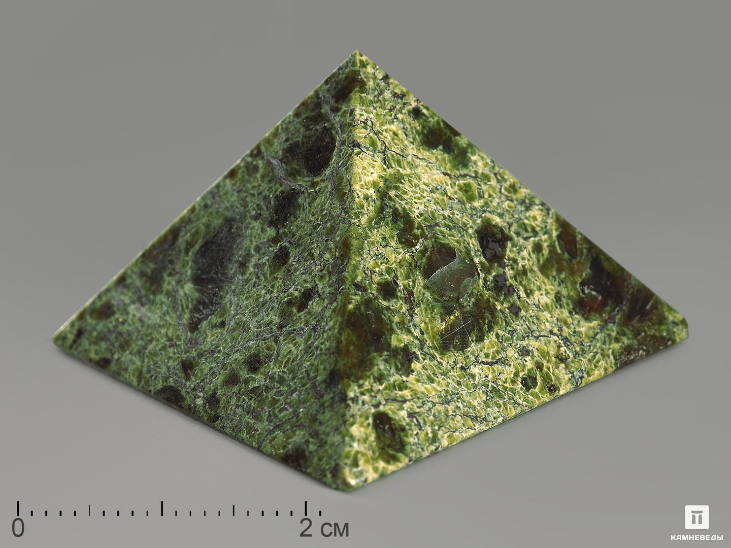 Пирамида из змеевика, 3х3х2,2 см, цена - 430 руб