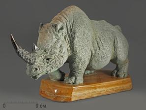Тальк, Стеатит. Носорог из талька (стеатита), 40х25х20 см