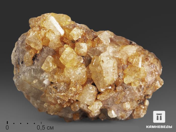 Флюорит на топазе, сросток кристаллов в пластиковом боксе 1,5-2,5 см, 11541, фото 1