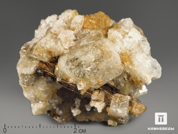 Топаз, сросток кристаллов 4,3х3,7х3,4 см, 11534, фото 1
