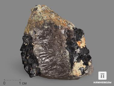 Касситерит, Дымчатый кварц, Раухтопаз. Касситерит с дымчатым кварцем (раухтопазом), сросток кристаллов 4,6х4,5х2,8 см