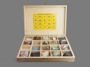 Коллекция минералов и разновидностей (20 образцов, состав №5) в деревянной коробке