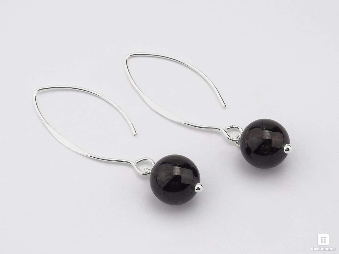 

Серьги из граната (альмандина) с астеризмом, цена - 1250 руб