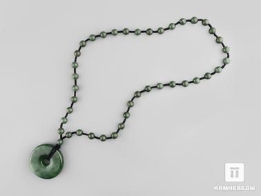 Нефрит. Подвеска «Диск» из зелёного нефрита