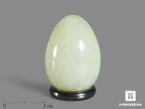 Яйцо из светлого нефрита, 4,3х3,1 см
