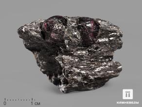 Гранат (альмандин), кристаллы в метаморфическом сланце 4х3,4х2 см