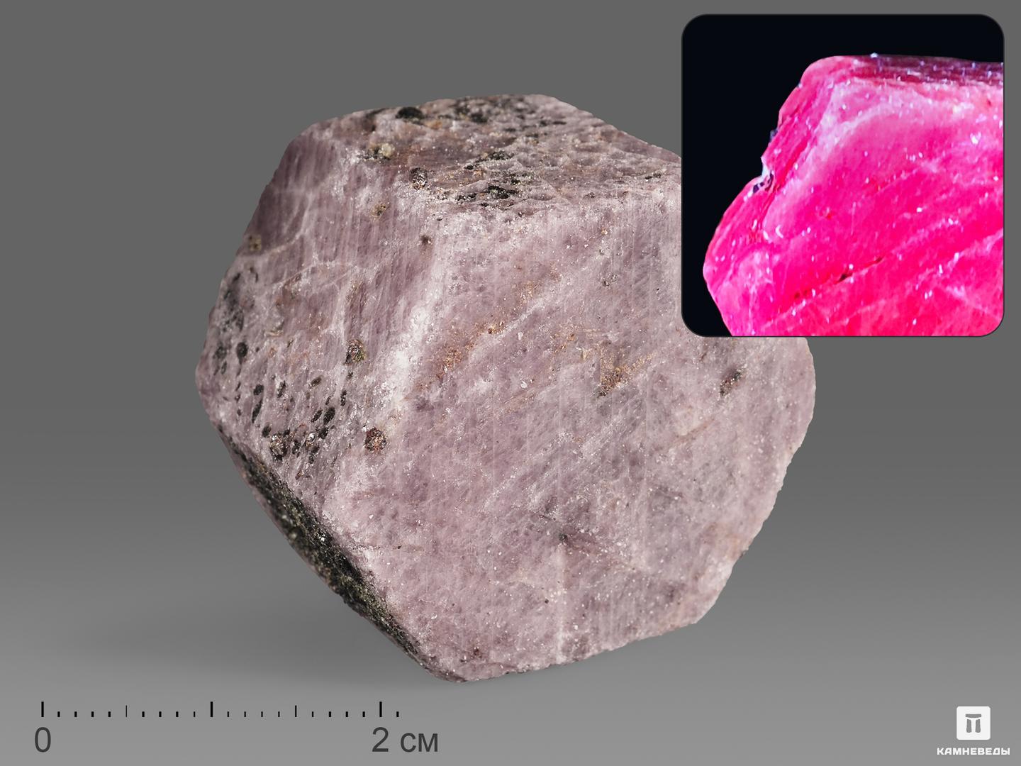 Корунд, красный кристалл 3,5-4 см