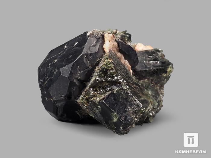 Шпинель чёрная кристаллы на диопсиде, 4х3,2х2,6 см, 10-197/17, фото 2