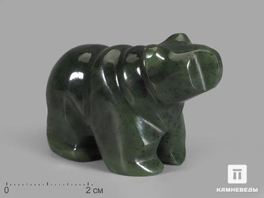 Нефрит. Медведь из нефрита, 5,2х3,2х2,2 см