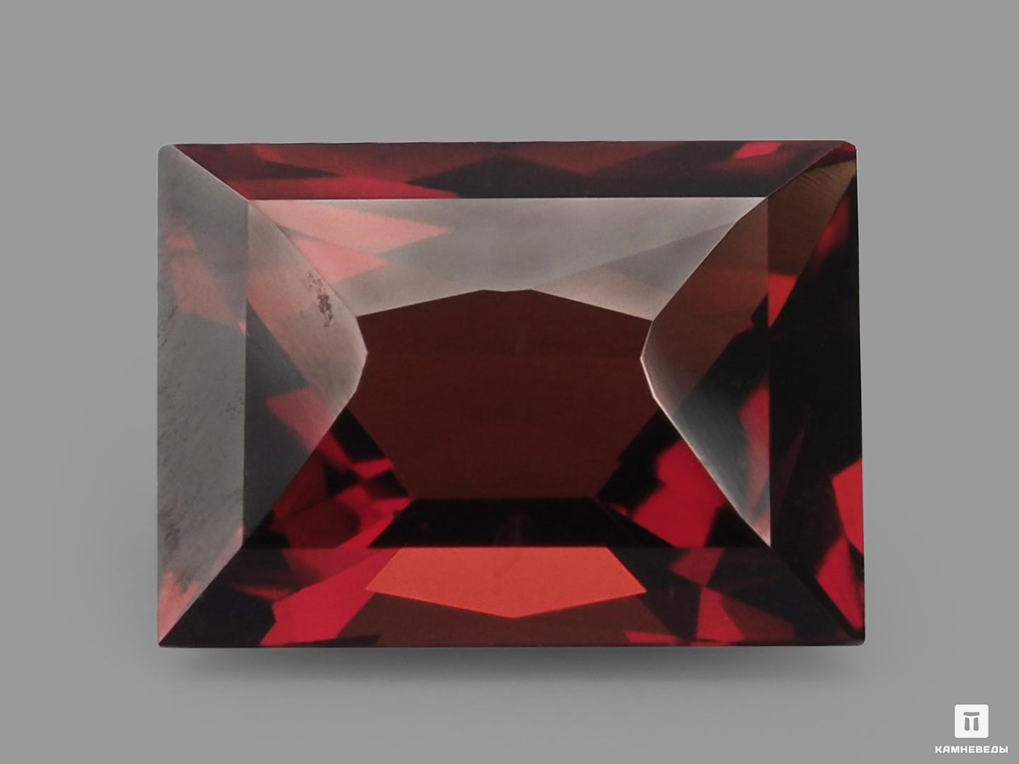 Гранат (альмандин), огранка 8,5х6х4 мм (2 ct)