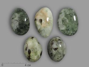 Пренит с эпидотом, крупная галтовка 4-5 см (45-50 г)