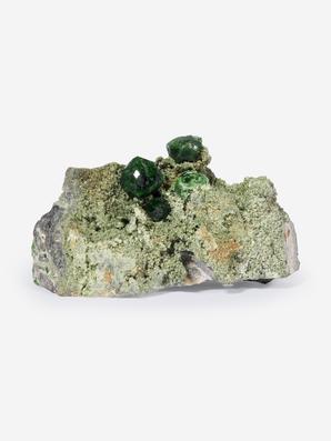 Демантоид (зелёный андрадит), 6,9х3,5х2,7 см