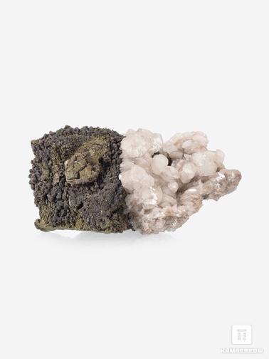 Ильваит, Кальцит. Псевдоморфоза глинистых минералов по кристаллу ильваита и кальцита, 9х7,5х4,5 см