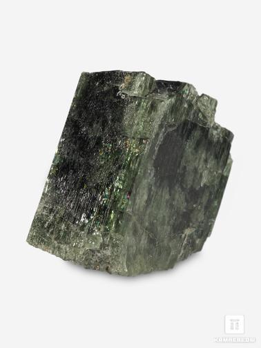 Диопсид. Диопсид, кристалл 2,8х2,4х1,7 см