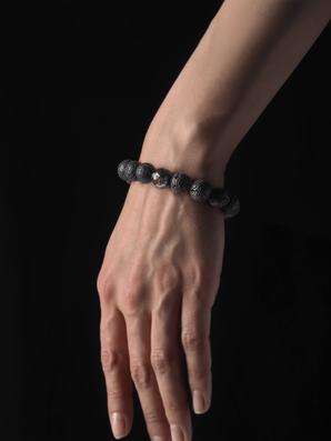 Браслет из пемзы с бусиной из метеорита Серичо