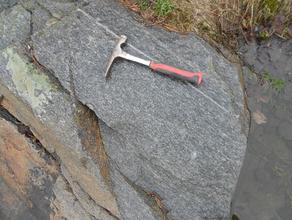 Плагиогранит (сердобольский гранит) в каменоломне Нукутталахти